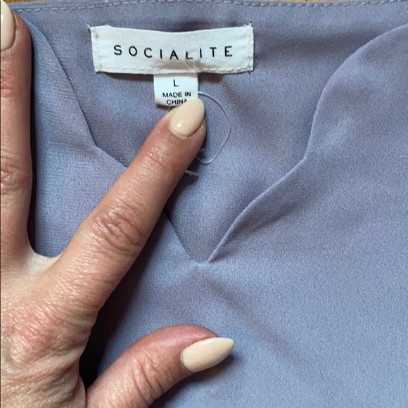 Tank with scalloped neckline - Picture 2 of 3